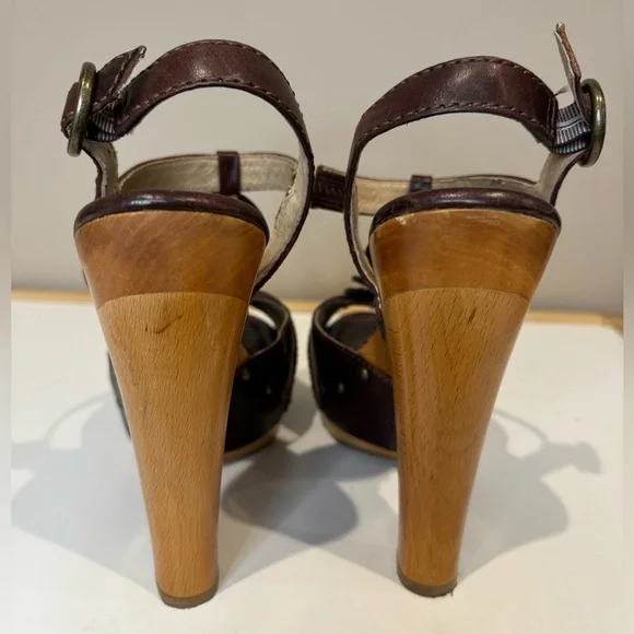 Frye Fran Wood T Strap Leather Platform Heeled Sandals Womens Size 9